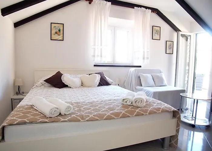 Rooms & Studio Stipcic Gasthof Trogir