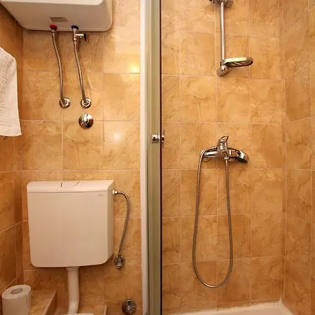 Rooms & Studio Stipcic 3* Τρογκίρ
