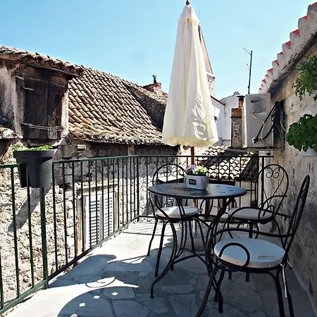 Rooms & Studio Stipcic Πανσιόν 3*